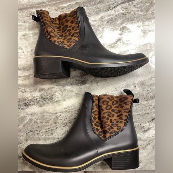 Kate Spade Sedgewick Domina Chelsea Ankle Rain Boots in Leopard - Picture 3 of 6